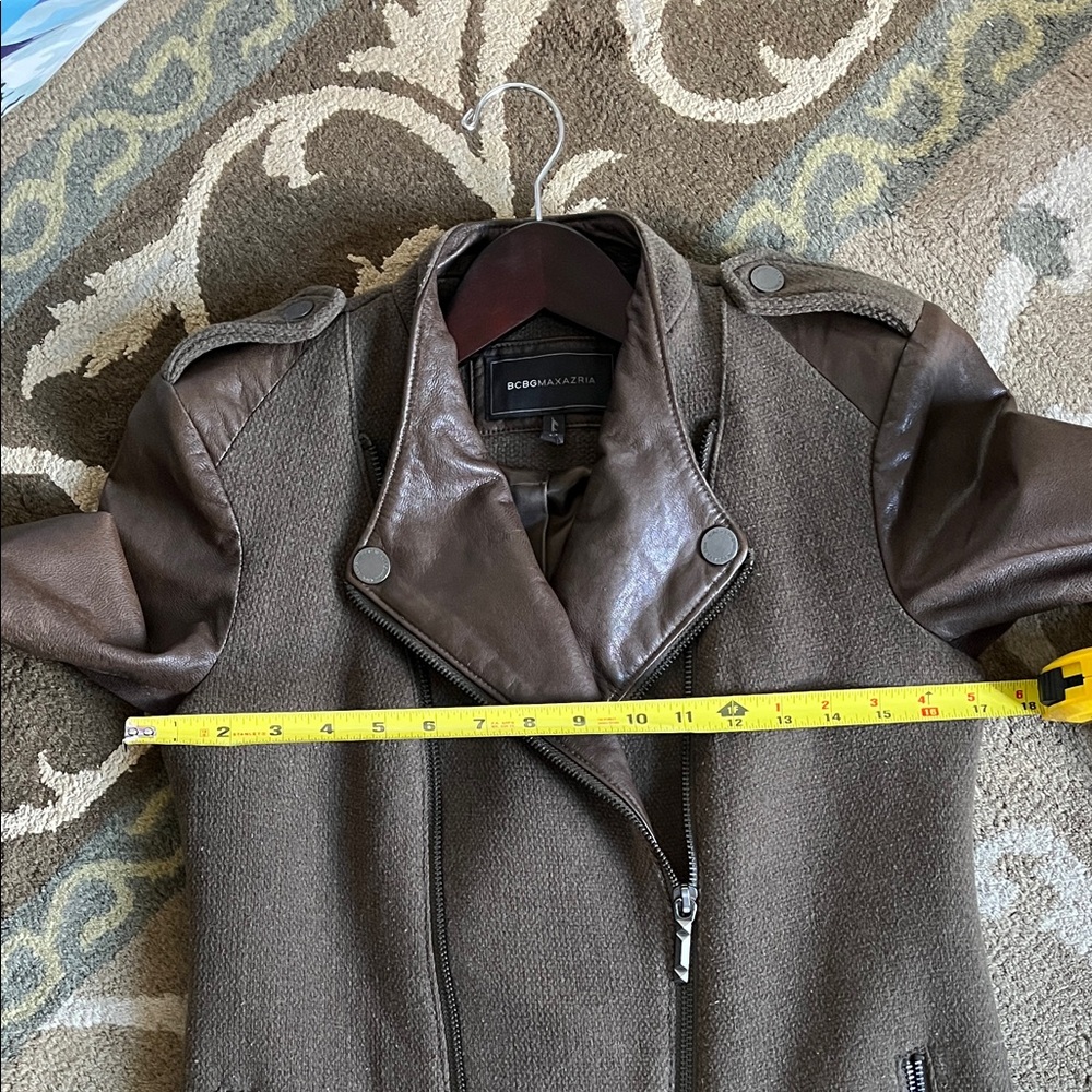 BCBGMaxAzria Army Green Wool coat jacket w100% brown leather collar & sleeves XS - Picture 12 of 13